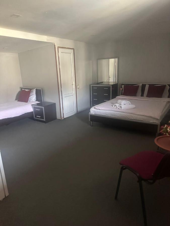 Mariam Hotel Tbilisi Bagian luar foto